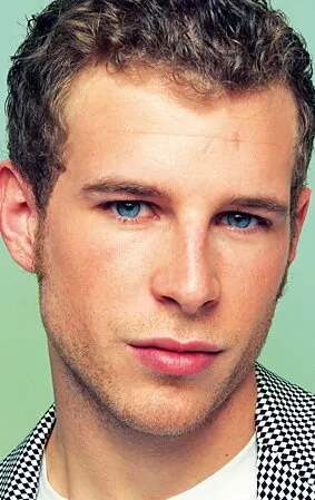 Фотография актёра Альваро Сервантес