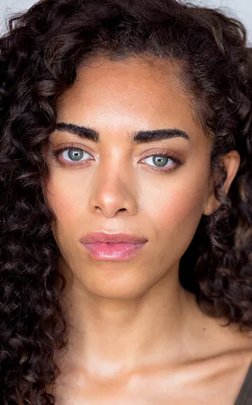 Фотография актёра Киара Барнс