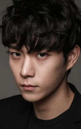 Фотография актёра Ким Ён-дэ