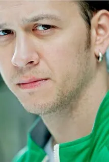 Фотография актёра Онер Эркан