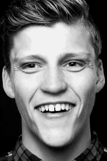 Фотография актёра Себастьян Булл Сарнинг