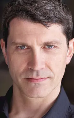 Фотография актёра Пол Эссимбр