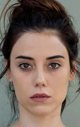 Фотография актёра Джансу Дере