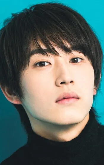 Фотография актёра Ёсукэ Сугино