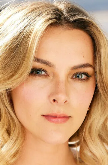 Фотография актёра Райли Дэнди