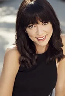 Фотография актёра Стефани Лавин