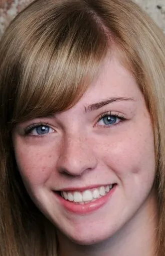 Фотография актёра Маккензи Моуат