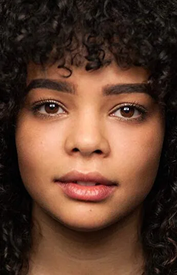 Фотография актёра Лидия Уэст