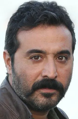 Фотография актёра Мустафа Юстюндаг