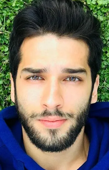 Фотография актёра Баран Бёлюкбаси