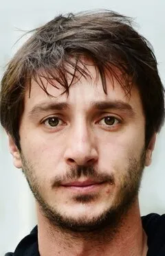 Фотография актёра Ахмет Рифат Шунгар