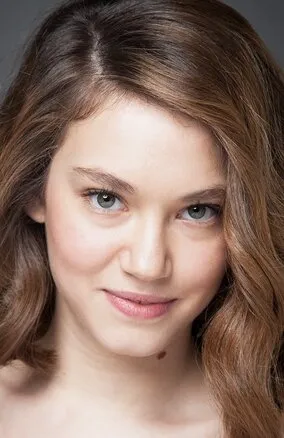 Фотография актёра Мелиса Шенолсун