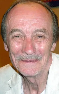 Фотография актёра Оливер Смит