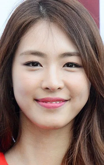 Фотография актёра Ли Ён-хи