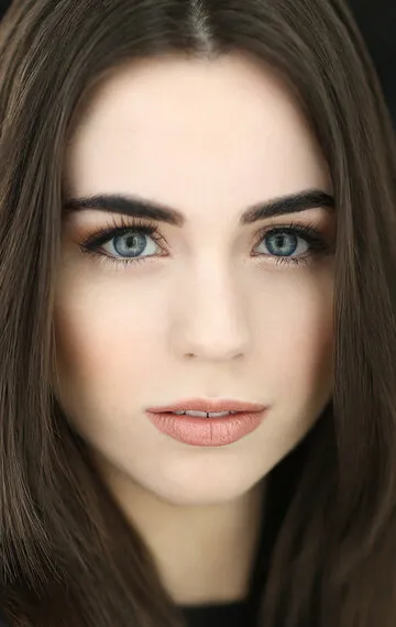 Фотография актёра Сара Дежарден