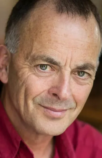 Фотография актёра Дэвид Эстон