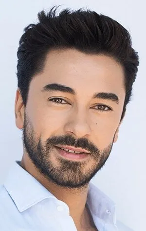 Фотография актёра Гёкхан Алкан