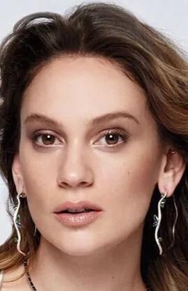 Фотография актёра Фарах Зейнеп Абдулла