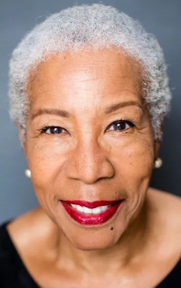 Фотография актёра Б.Дж. Харрисон