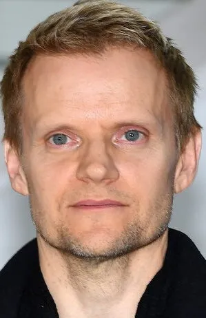 Фотография актёра Марк Уоррен