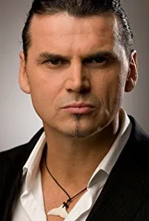 Фотография актёра Неб Чупин