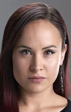 Фотография актёра Томми-Эмбер Пири