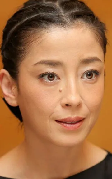 Фотография актёра Риэ Миядзава