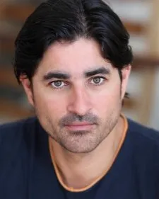 Фотография актёра Чук Сибтайн