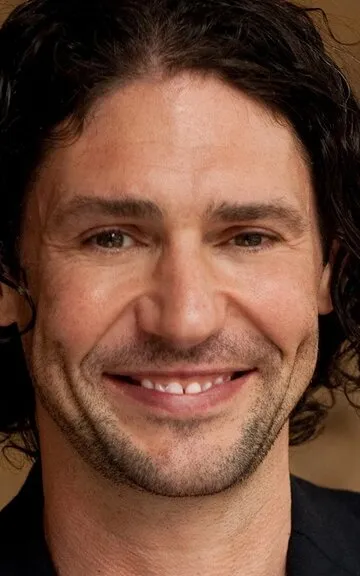 Фотография актёра Колин Фаснидж