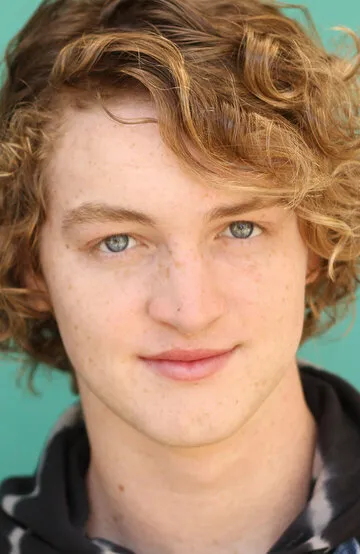 Фотография актёра Кайл Ред Силверштейн