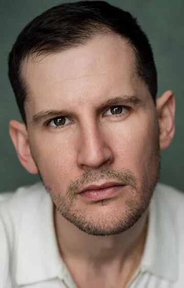 Фотография актёра Николас Энскомб