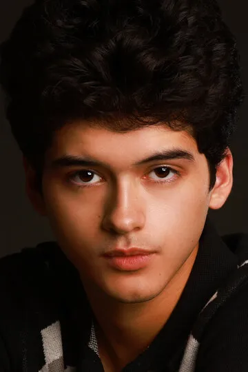 Фотография актёра Макс Пелайо