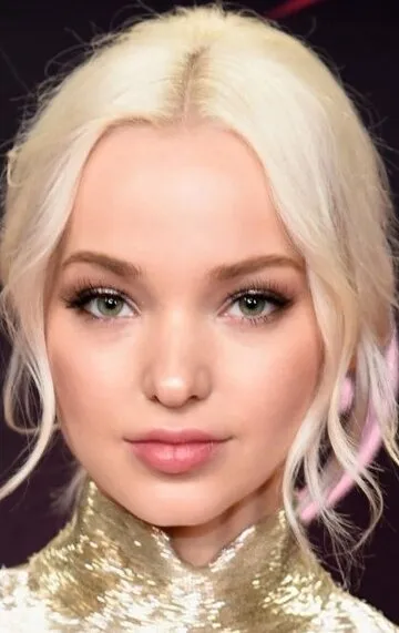 Фотография актёра Дав Камерон