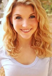 Фотография актёра Эмми Бакнер