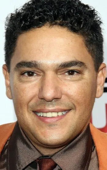 Фотография актёра Николас Туртурро