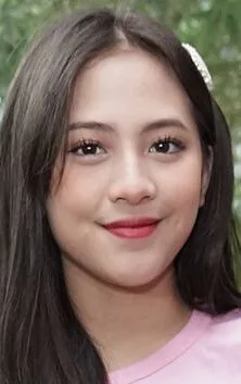 Фотография актёра Адхистри Зара