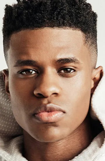 Фотография актёра Джереми Поуп