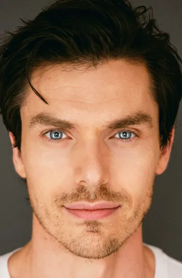 Фотография актёра Джордж Крисса