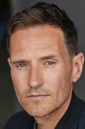 Фотография актёра Бенедикт Уолл