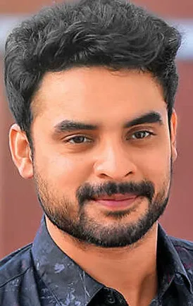 Фотография актёра Товино Томас