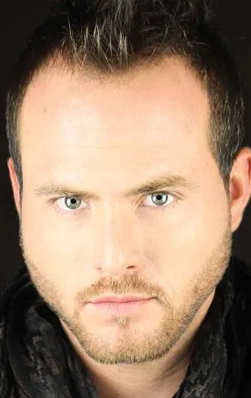 Фотография актёра Эрик Айсер