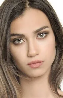 Фотография актёра Алейна Солакер