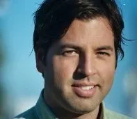 Фотография актёра Шон Ролдан