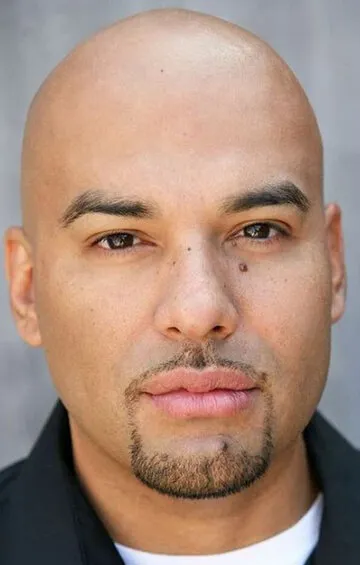 Фотография актёра Луис Монкада