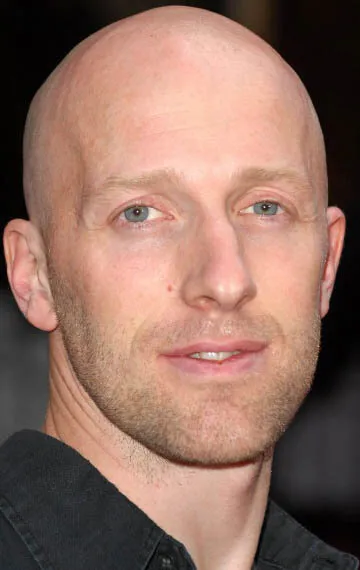 Фотография актёра Сирил Раффаэлли