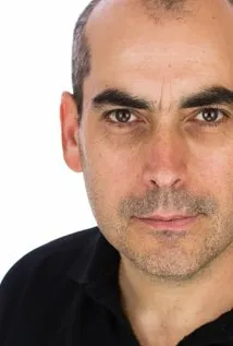 Фотография актёра Лорен-Чарльз Лукас