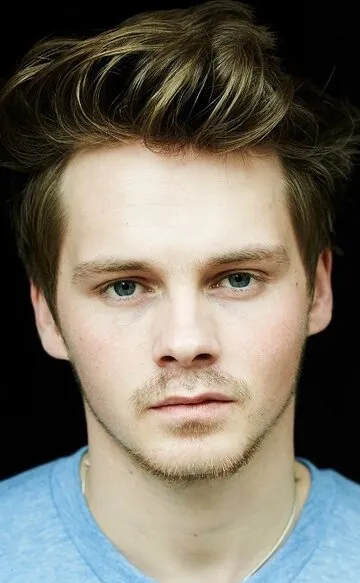 Фотография актёра Сэм Страйк
