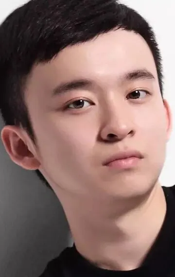 Фотография актёра Дун Цзыцзянь