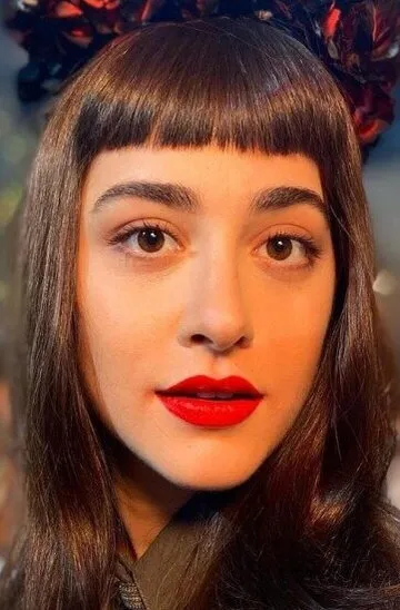 Фотография актёра Нил Суде Албайрак