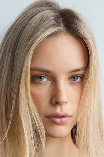 Фотография актёра Виолетта Оноприенко